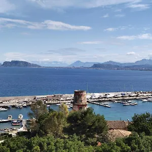 Rineddahouse Arenella - Vista Mare Panoramica A Palermo Con Parcheggio Privato Apartment